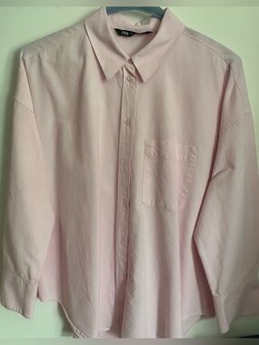 Zara Women’s Pale Pink Classic Button-Up Shirt